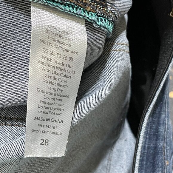LulaRoe Dark Wash Jeans Distressed Size 28 Stretch Skinny - Picture 4 of 5